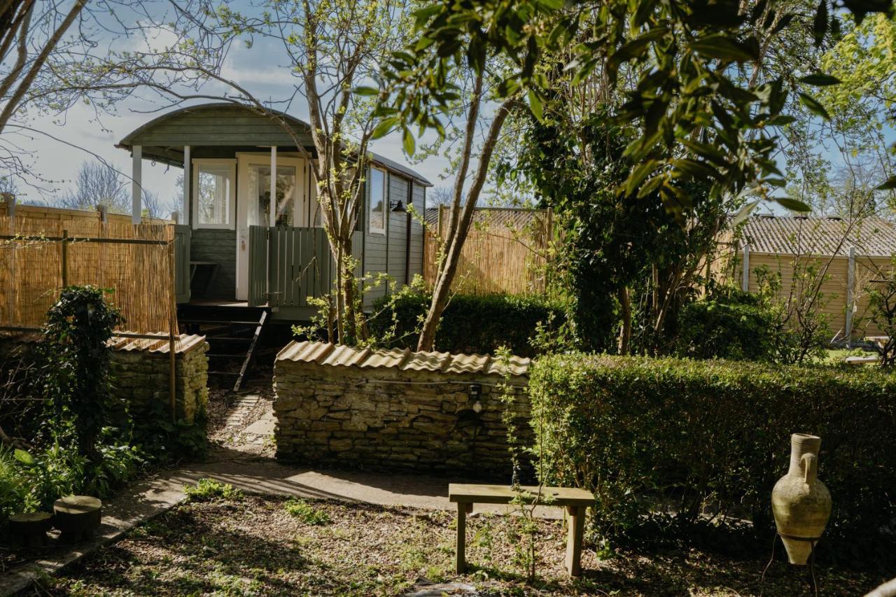 Little England Retreats - Cottage, Yurt And Shepherd Huts Othery Exteriér fotografie