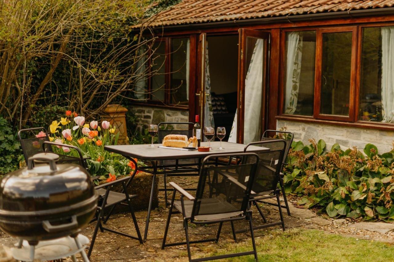 Little England Retreats - Cottage, Yurt And Shepherd Huts Othery Exteriér fotografie