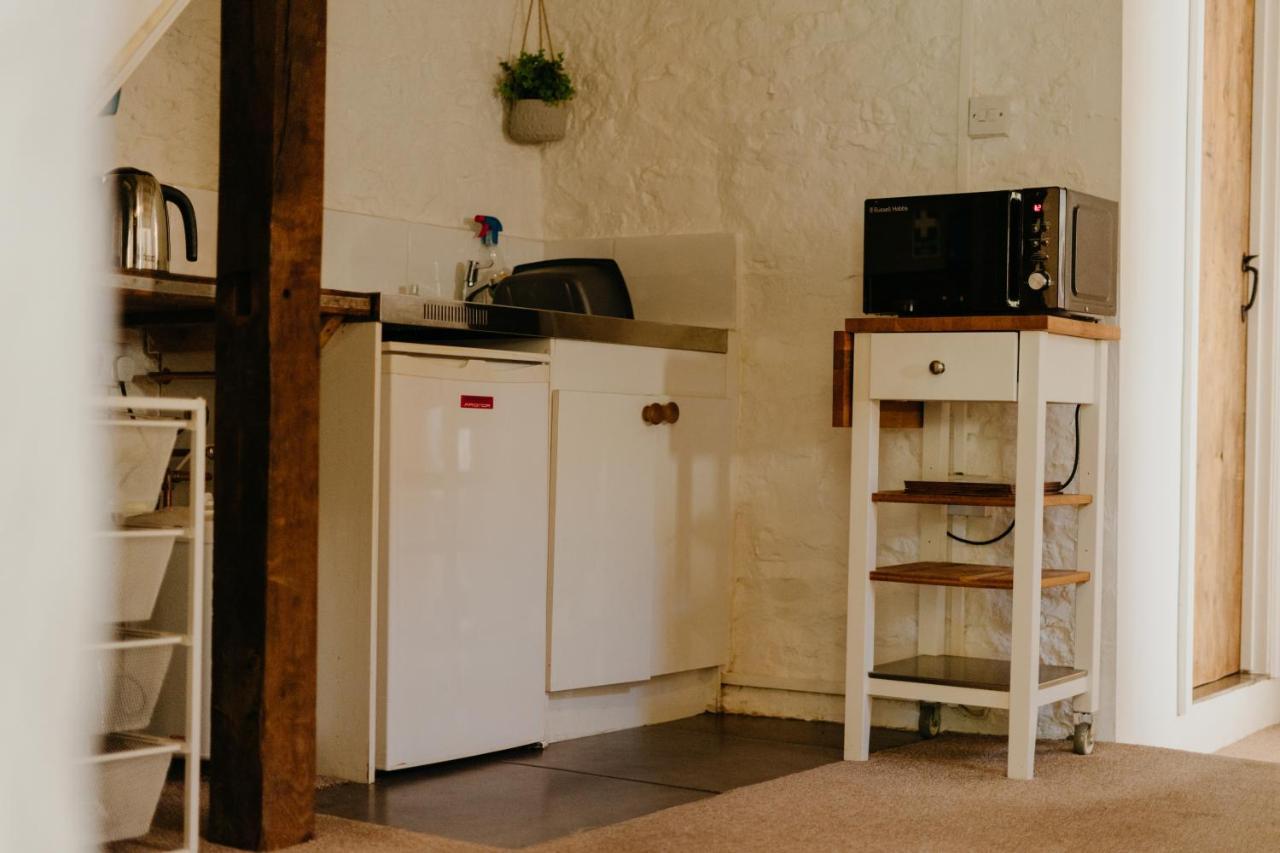 Little England Retreats - Cottage, Yurt And Shepherd Huts Othery Exteriér fotografie