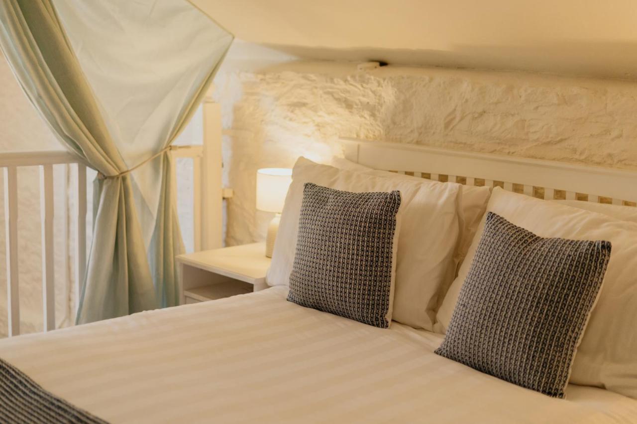 Little England Retreats - Cottage, Yurt And Shepherd Huts Othery Exteriér fotografie
