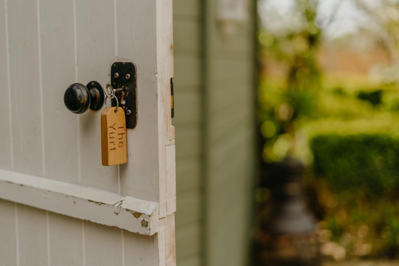 Little England Retreats - Cottage, Yurt And Shepherd Huts Othery Exteriér fotografie