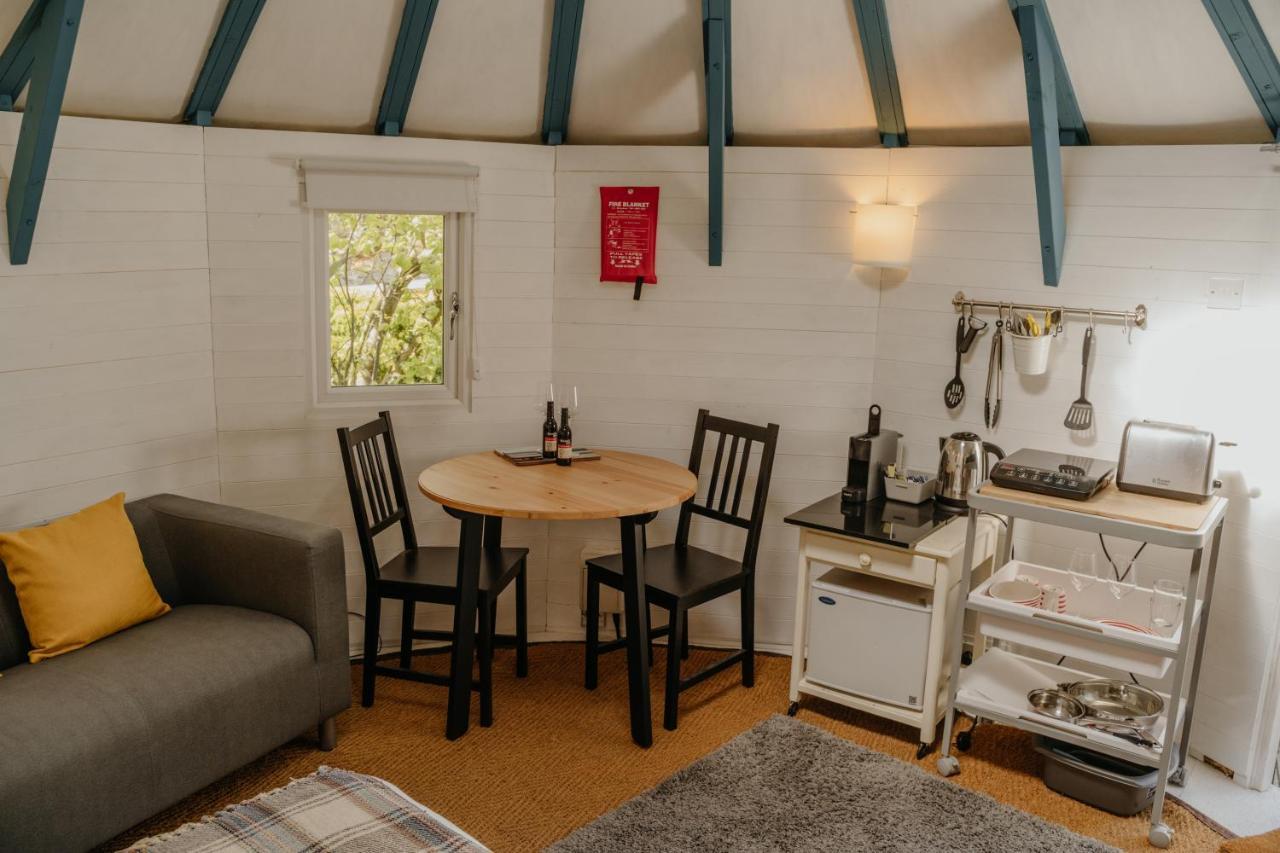 Little England Retreats - Cottage, Yurt And Shepherd Huts Othery Exteriér fotografie