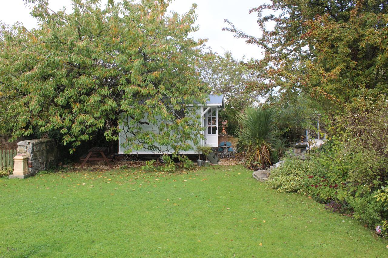 Little England Retreats - Cottage, Yurt And Shepherd Huts Othery Exteriér fotografie